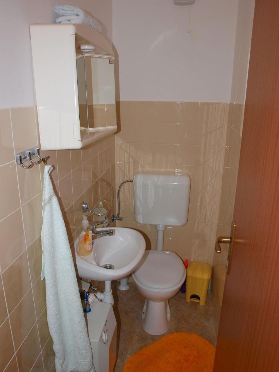 Apartments Mirja - 100M From The Beach & Parking トロギール エクステリア 写真